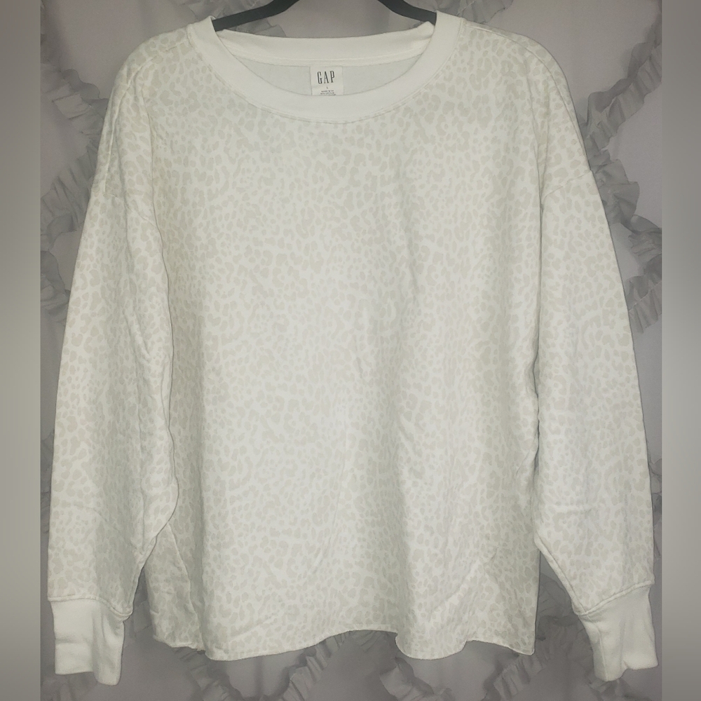GAP Women's Leopard Sweatshirt in Large